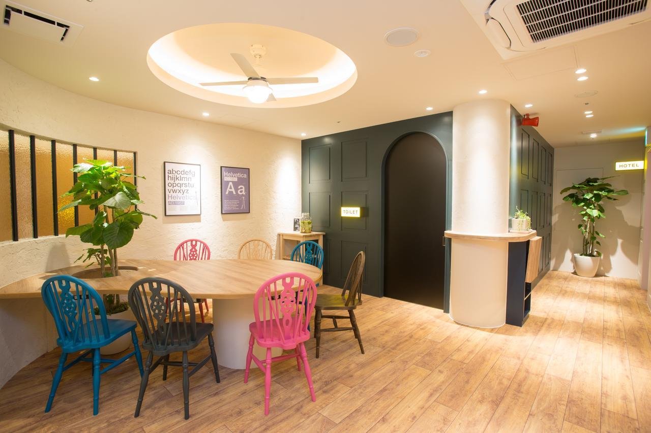 New Japan Lady'S Capsule Hotel Ōsaka Exterior foto