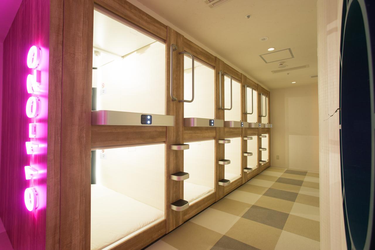 New Japan Lady'S Capsule Hotel Ōsaka Exterior foto
